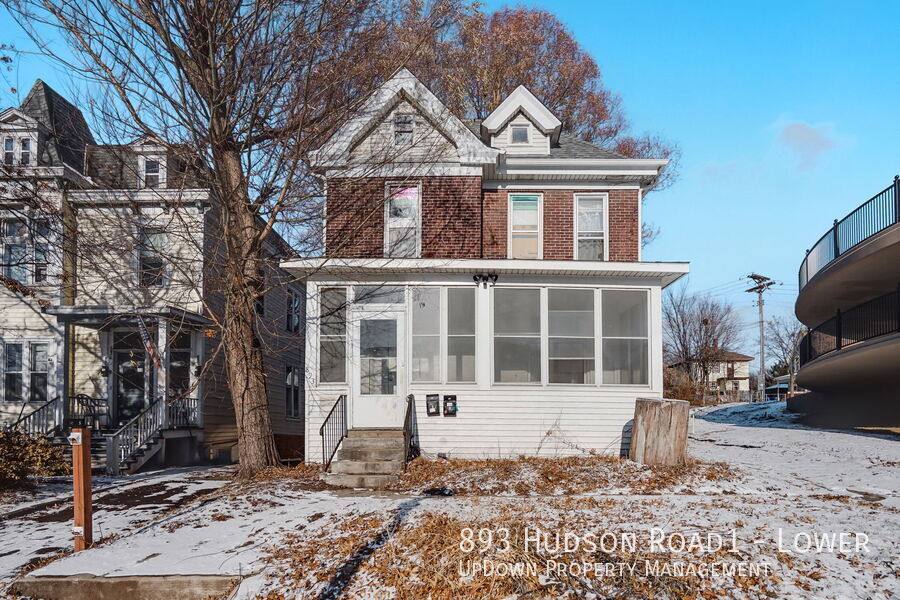 Apartment for rent at 893 Hudson Road1, Saint Paul, MN 55106