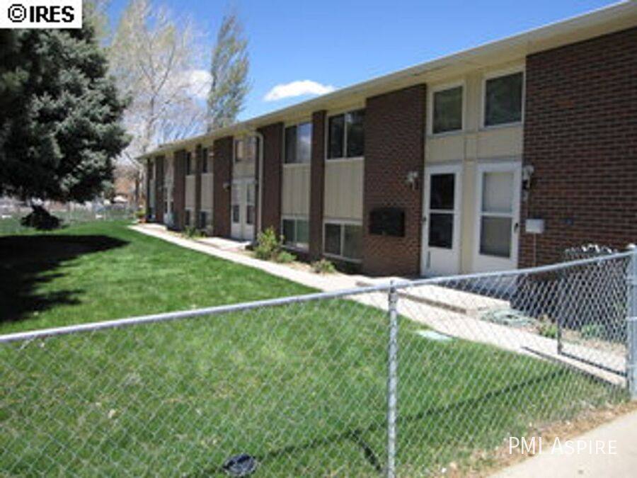 Townhouse for rent at 2006 McCall Place #6, Longmont, CO 80501