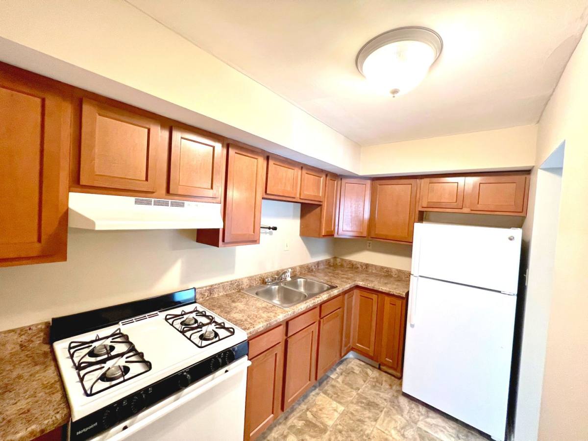 Apartment for rent at 1312 W 8th St, Anderson, IN 46016
