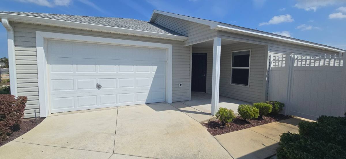 House for rent at 2577 Lindewood St, The Villages, FL 32163