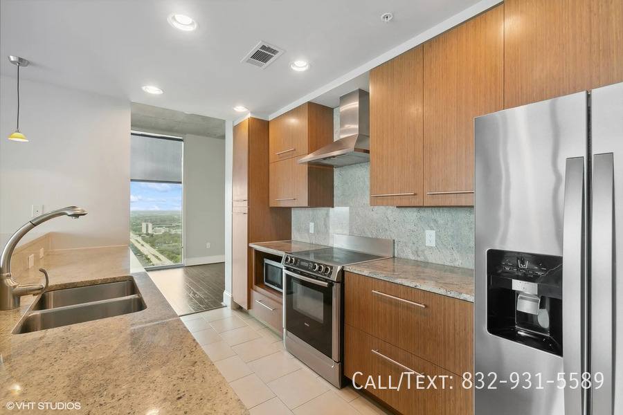 Apartment for rent at 5815 Almeda Rd #AHP2, Houston, TX 77004