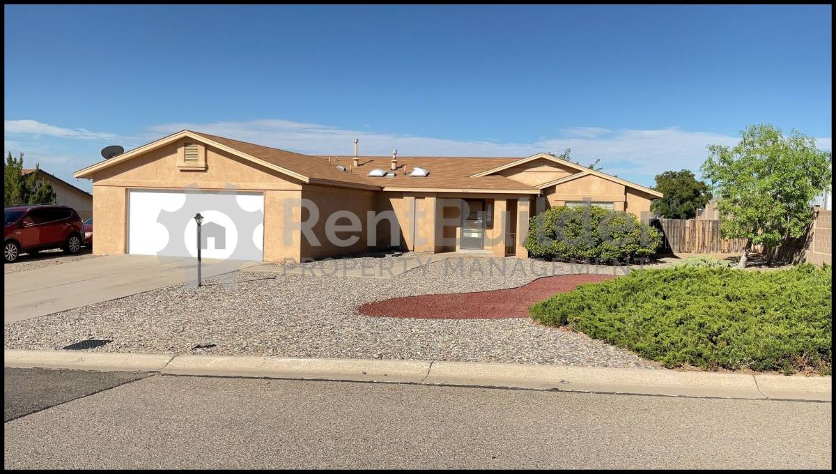 House for rent at 537 Terrace Dr NE, Rio Rancho, NM 87124