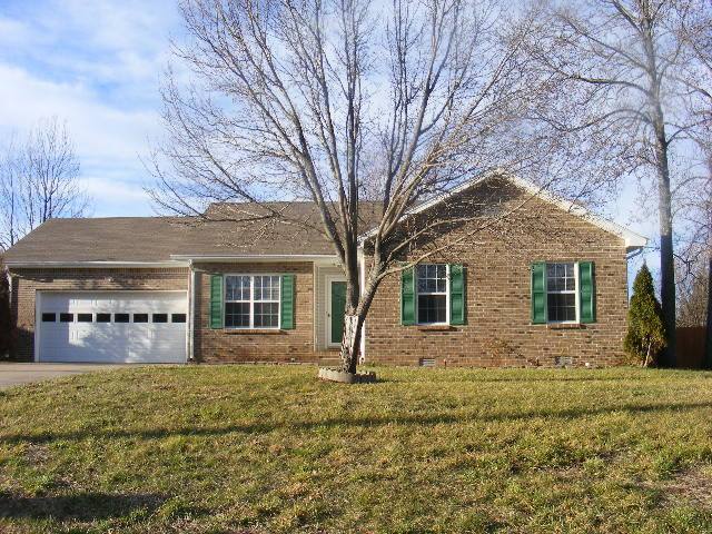House for rent at 635 Ashley Oaks Dr, Clarksville, TN 37042
