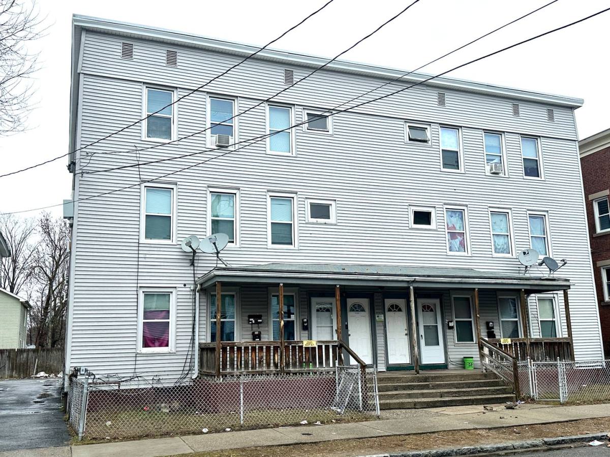 Apartment for rent at 276 Centre St, Indian Orchard, MA 01151
