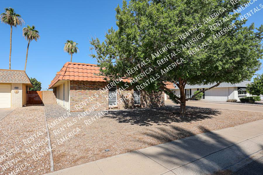 House for rent at 13819 N Crown Point, Sun City, AZ 85351