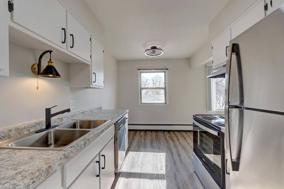 Central Village, 2510 E 7th Ave, St. Paul, MN 55109 - Apartment for Rent - Image 3