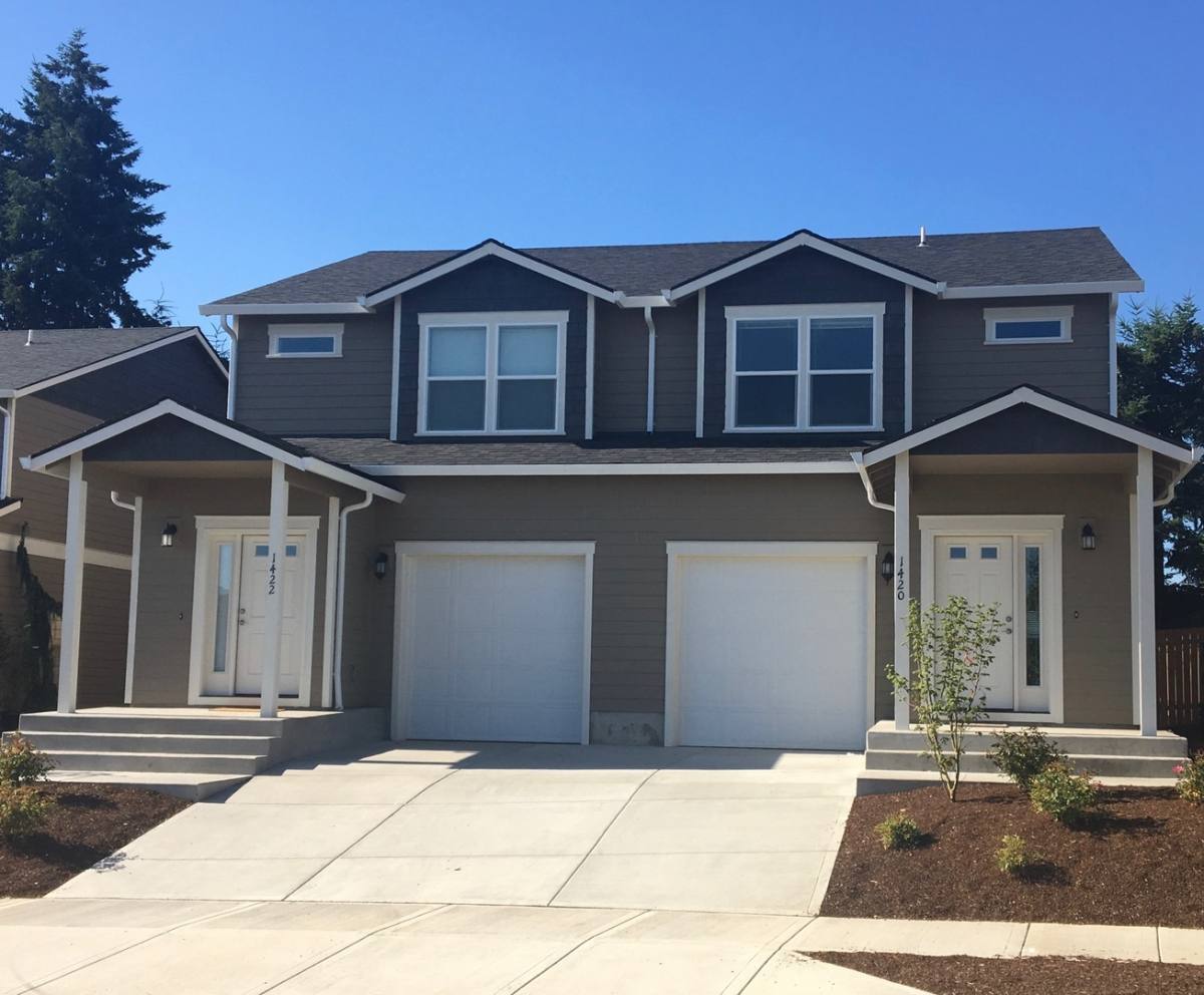 Apartment for rent at 1420 - 1422 Marigold Dr, Independence, OR 97351