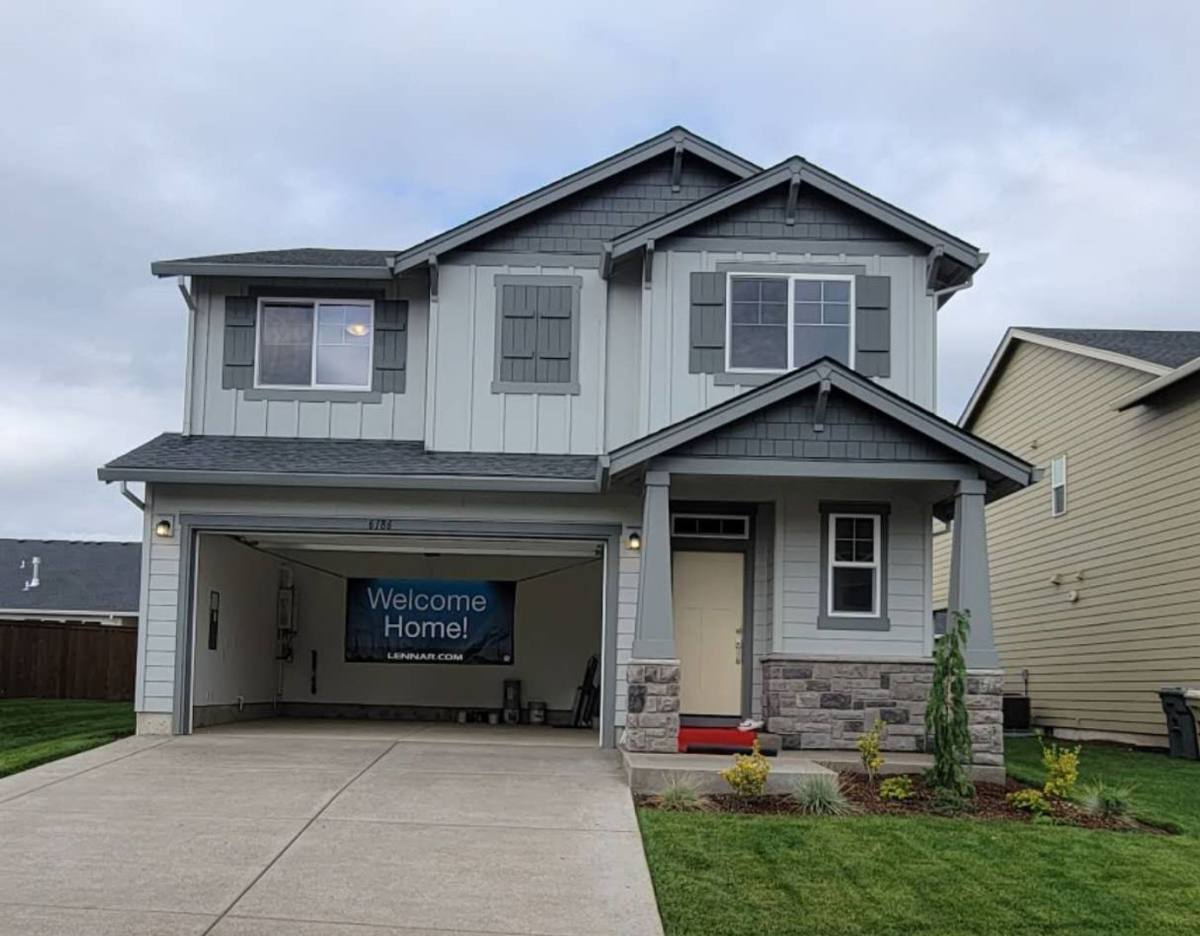 House for rent at 6186 Rebecca St SE, Albany, OR 97322