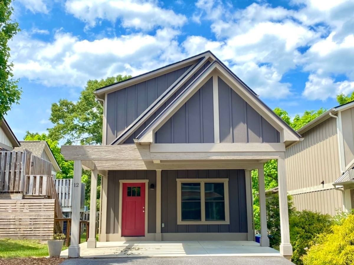 House for rent at 12 Gratitude Dr, Asheville, NC 28806