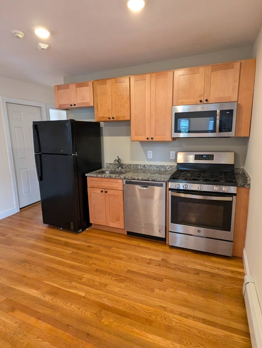 Apartment for rent at 305 Hurley #2, Cambridge, MA 02141