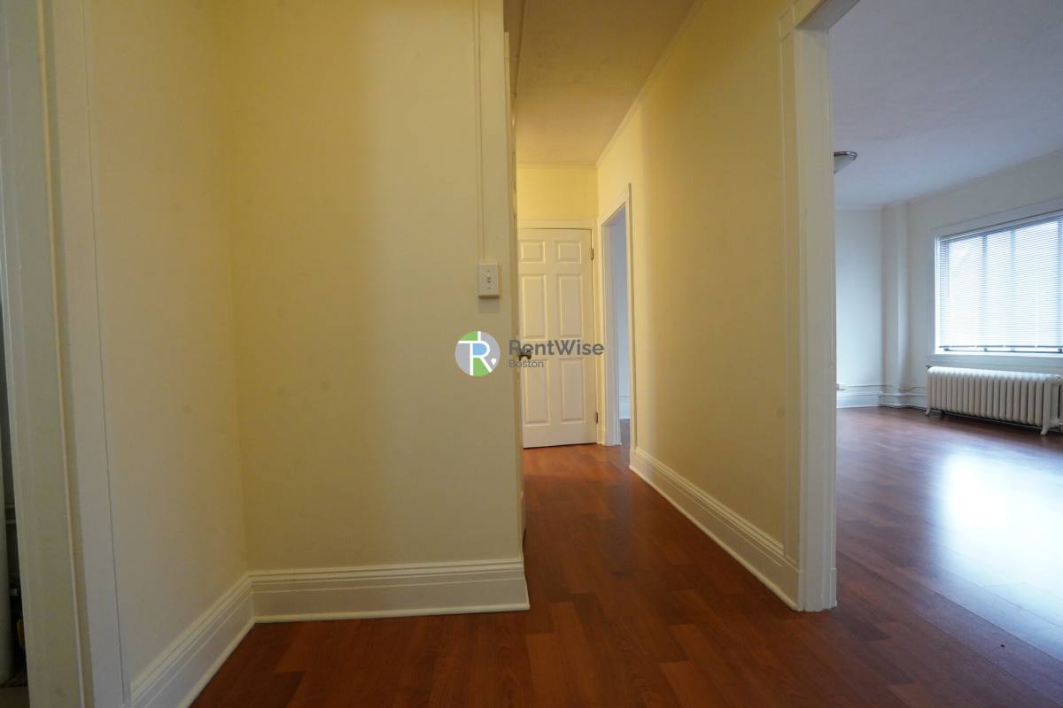 Apartment for rent at 230 Walnut St #27, Newtonville, MA 02460