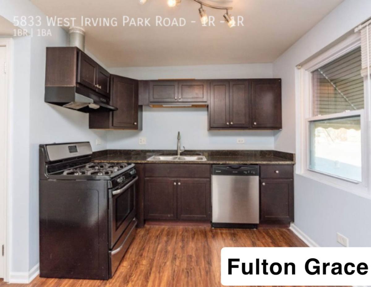 5833 W Irving Park Rd #1R, Chicago, IL 60634