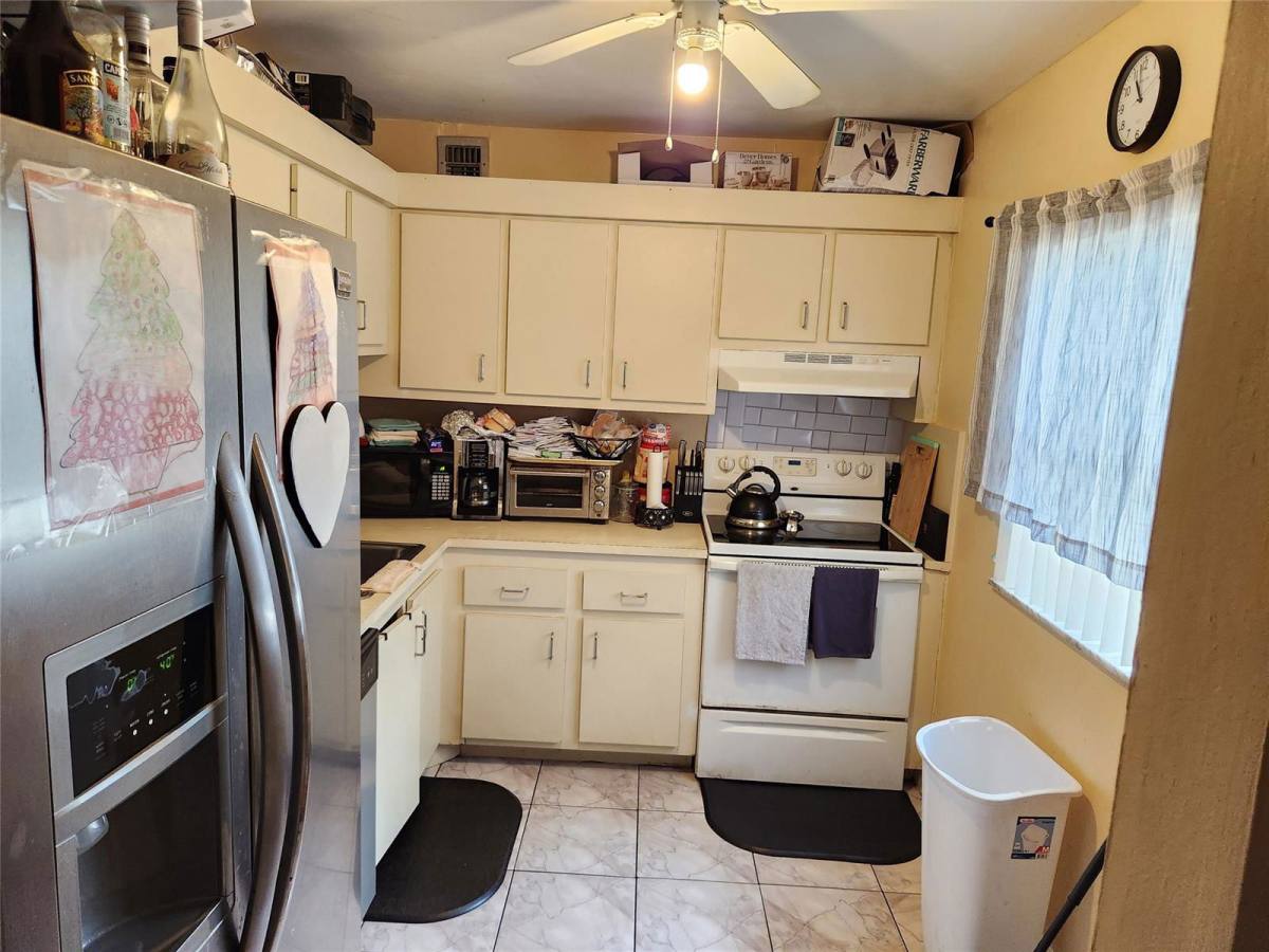 Townhouse for rent at 4216 Inverrary Blvd #91-B, Fort Lauderdale, FL 33319