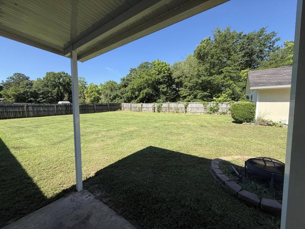 House for rent at 105 Wake Forest Dr, Warner Robins, GA 31093