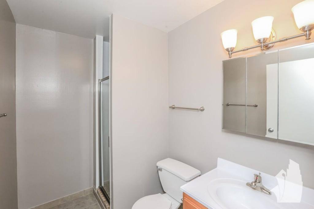 Apartment for rent at 4334 N Hazel St #601, Chicago, IL 60613