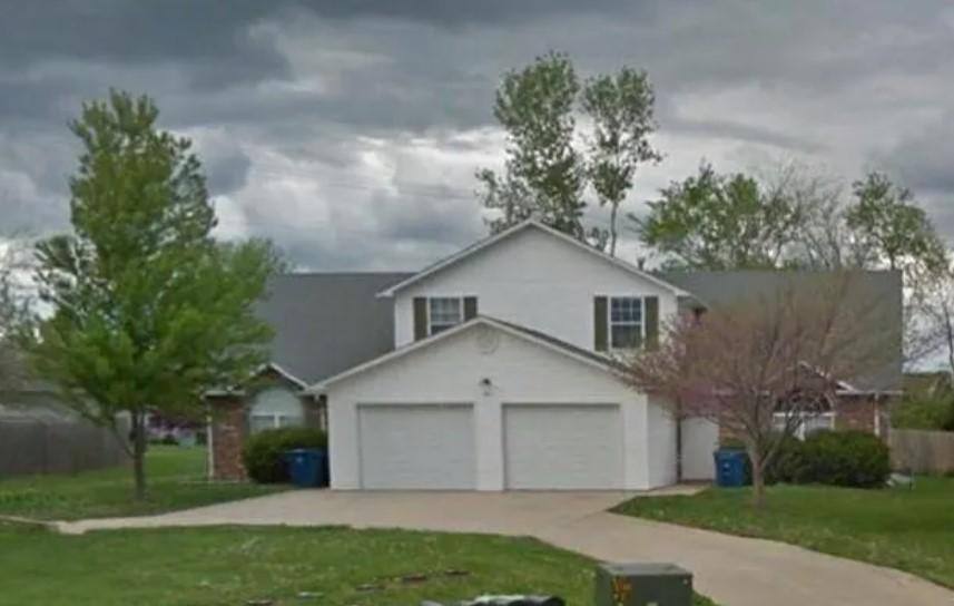 Apartment for rent at 202 Southwoods Court #B, Ashland, MO 65010