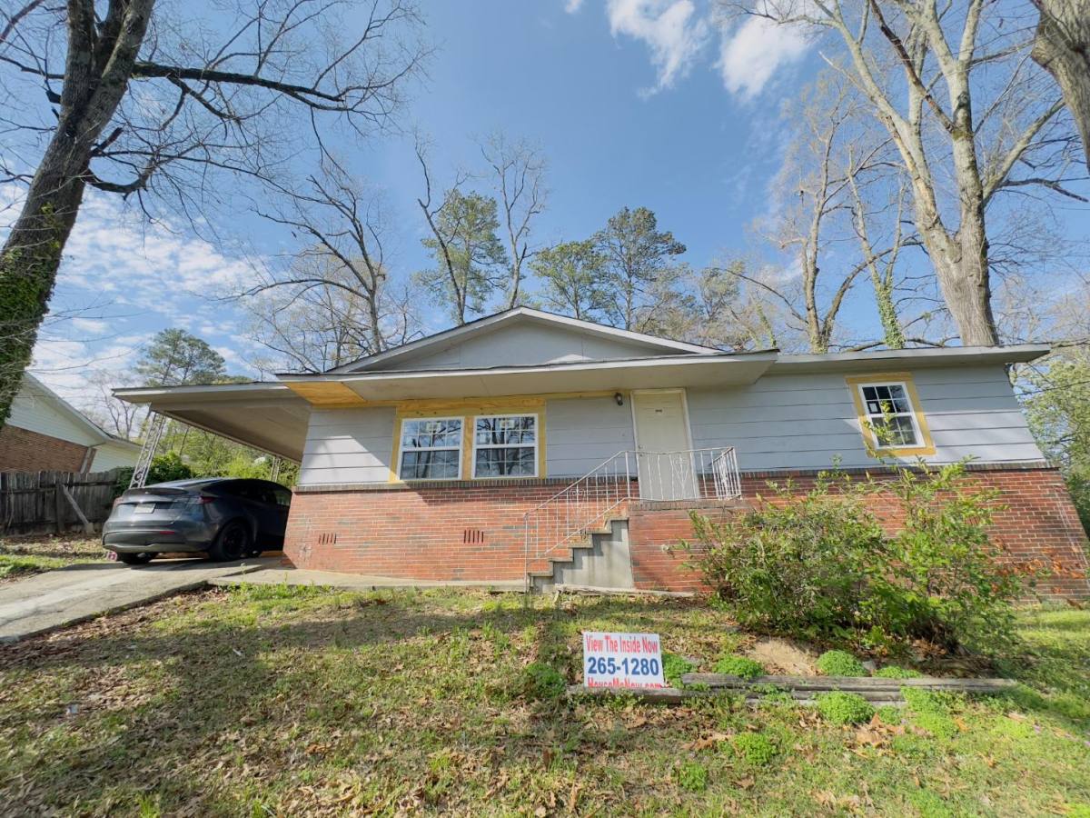 House for rent at 1528 Five Mile Rd, Birmingham, AL 35215