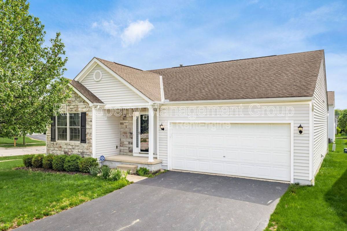 Apartment for rent at 8850 Juneberry Rd, Lewis Center, OH 43035
