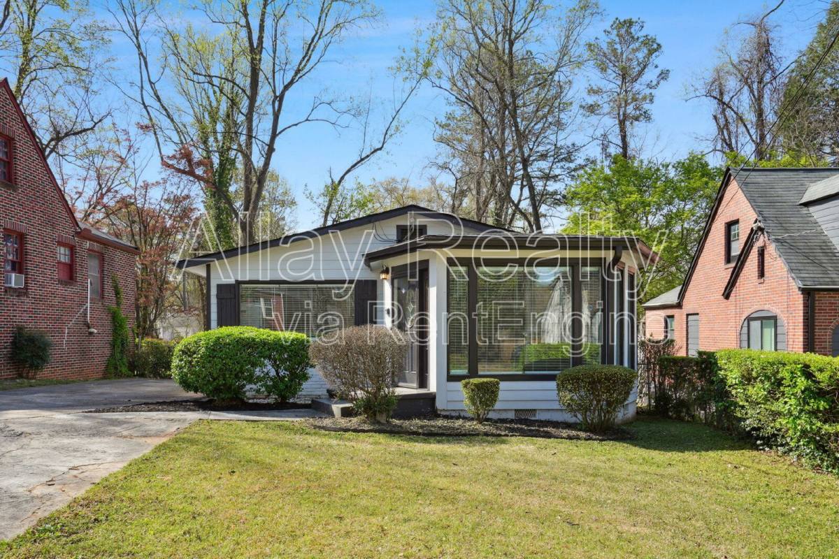 House for rent at 1770 Rogers Ave SW, Atlanta, GA 30310