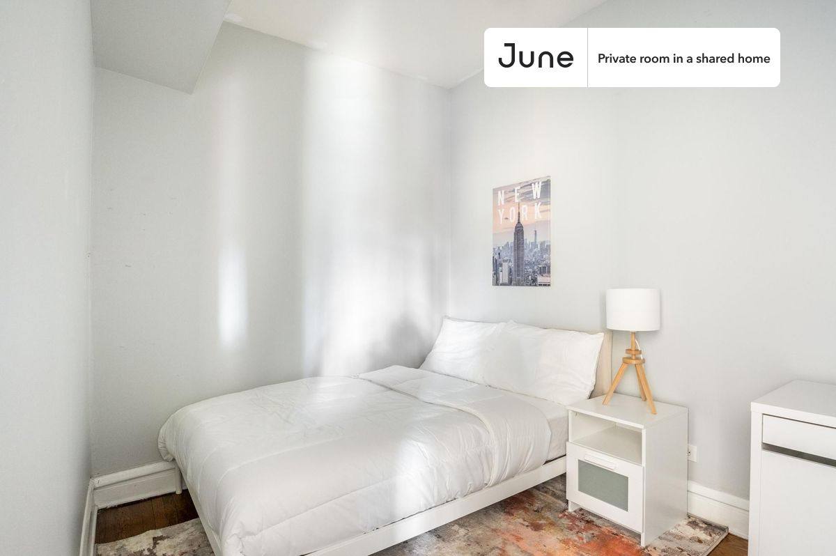 Apartment for rent at 4224 N Kimball Ave, Chicago, IL 60618