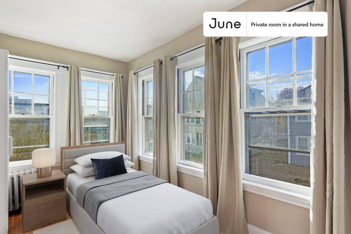 Apartment for rent at 15 Governor Winthrop Rd #C, Somerville, MA 02145