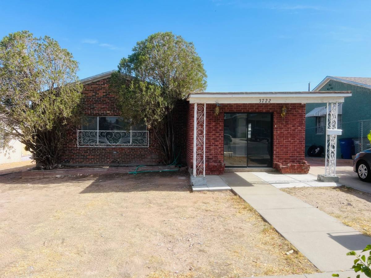 Apartment for rent at 3722 Jefferson Ave, El Paso, TX 79930