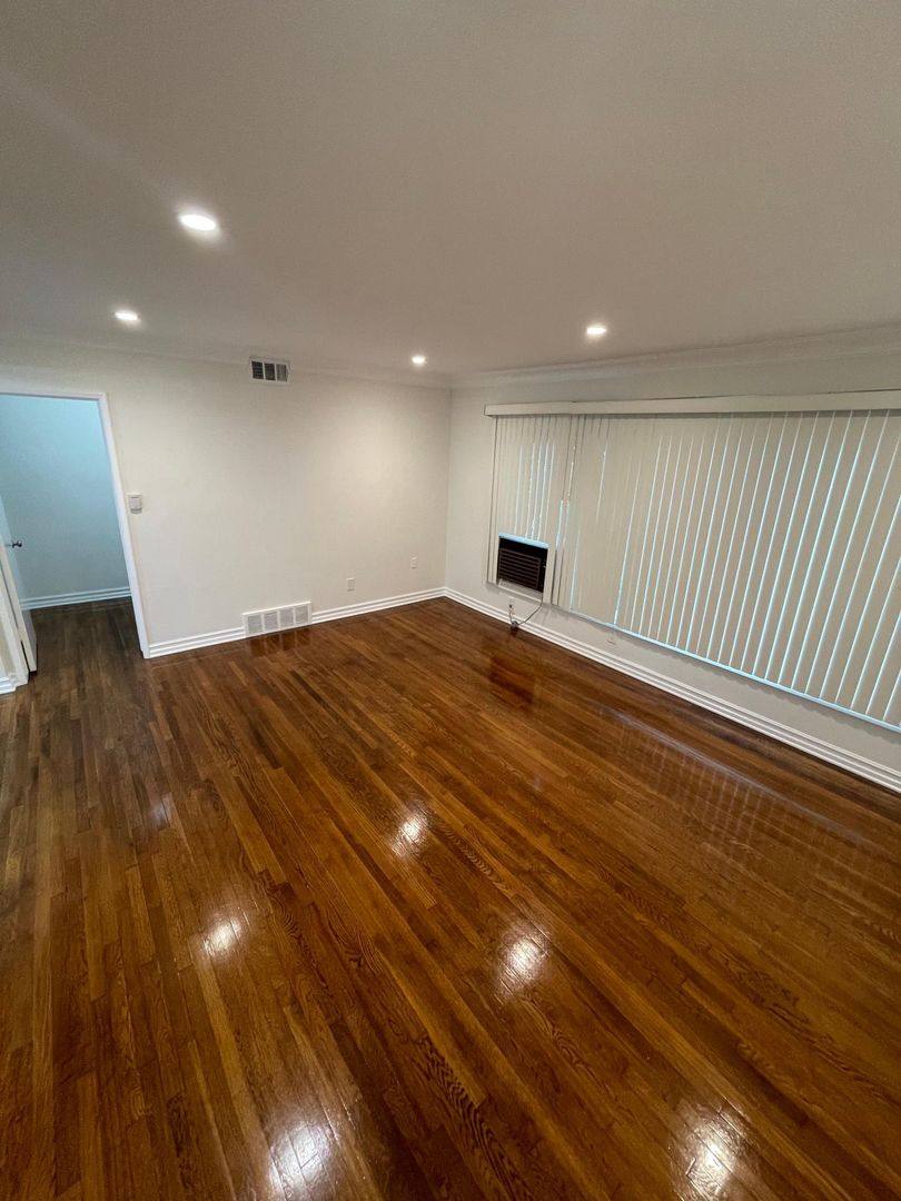 Apartment for rent at 12558-12606 Oxnard St, North Hollywood, CA 91606