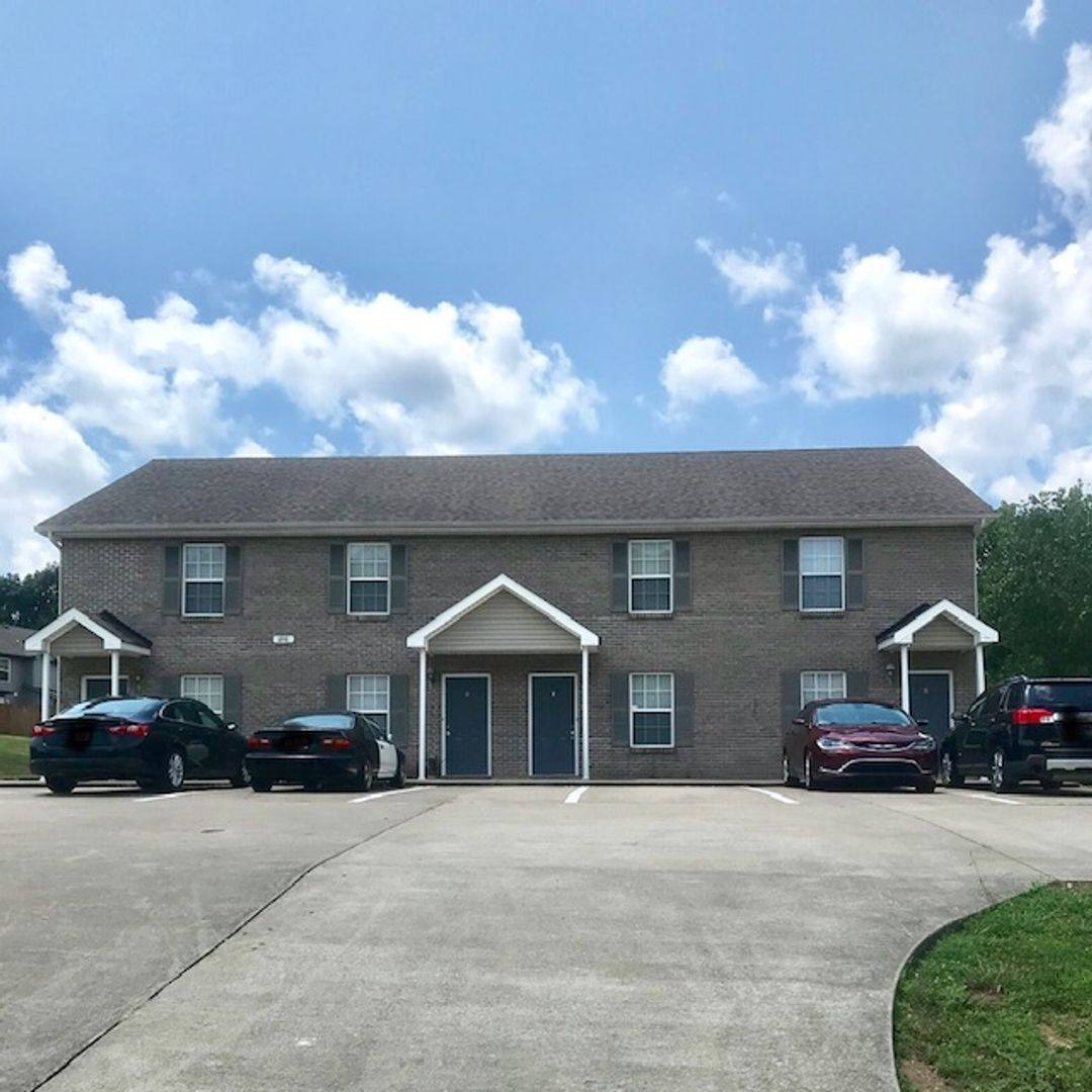 Townhouse for rent at 1218 Ash Ridge Dr, Clarksville, TN 37042