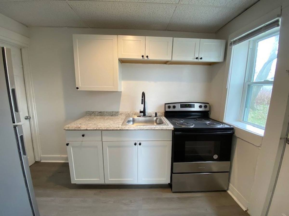 Apartment for rent at 806 Sherman St, Akron, OH 44311