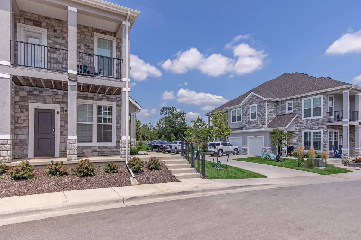 Apartment for rent at 15100 Lamar Ave, Overland Park, KS 66223