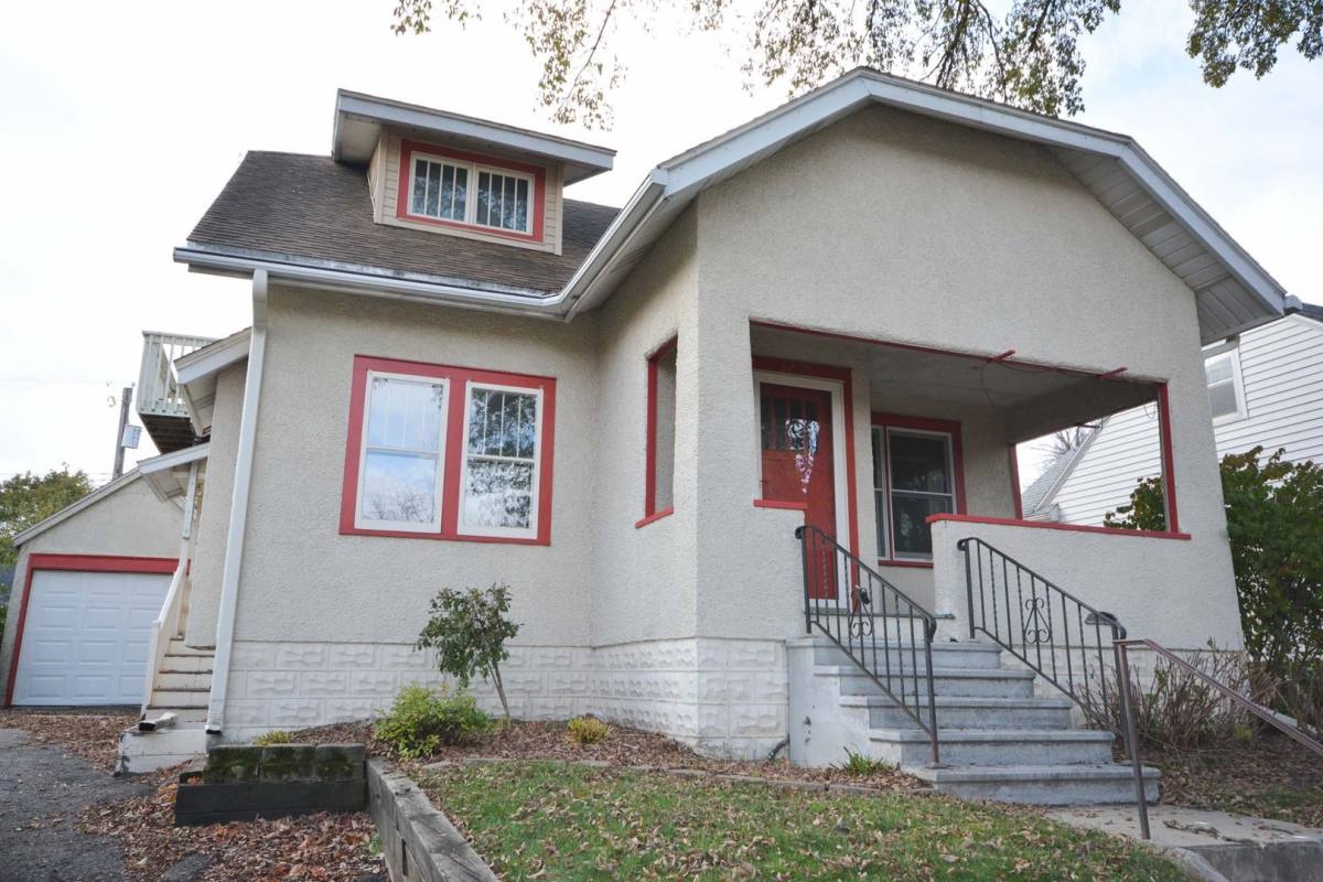 House for rent at 1240 1st St NW, Rochester, MN 55901