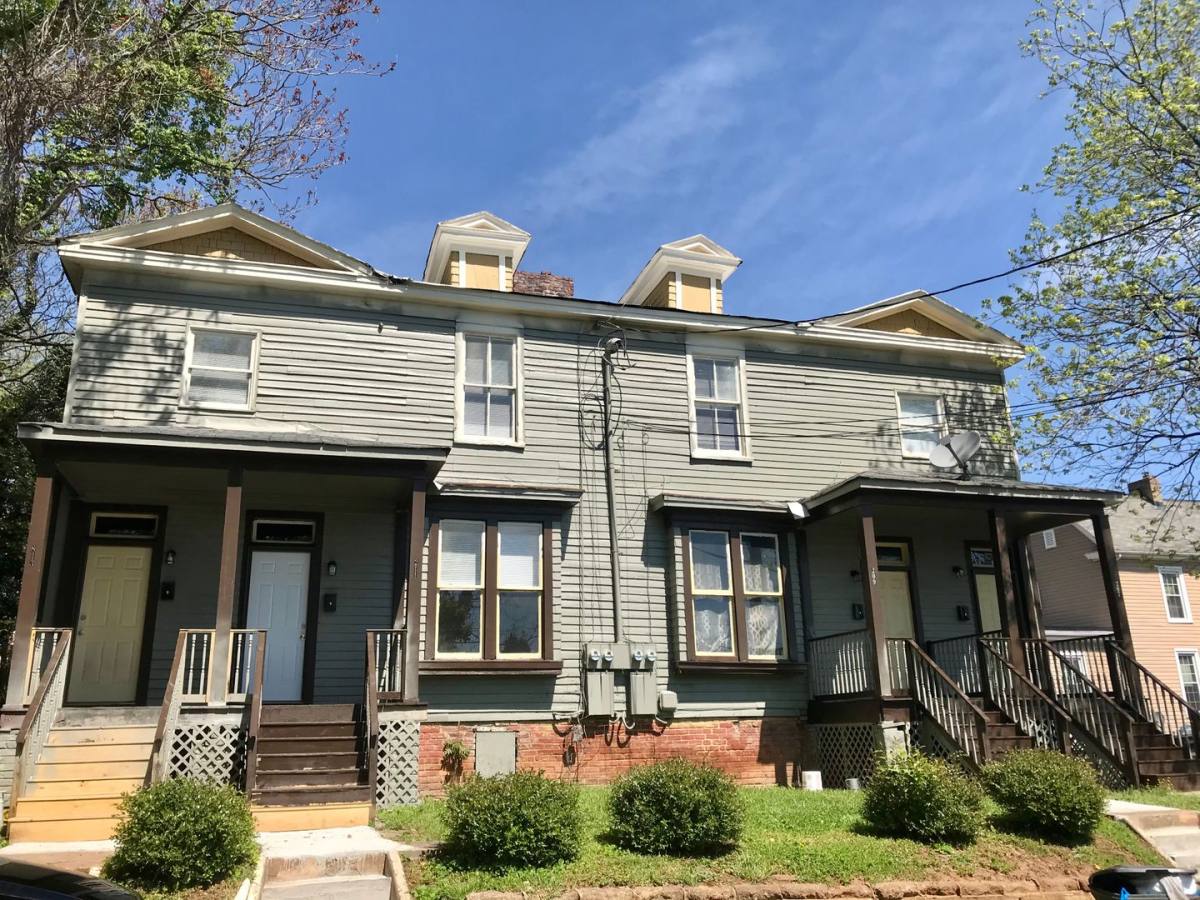 Townhouse for rent at 211 C St, Lynchburg, VA 24504