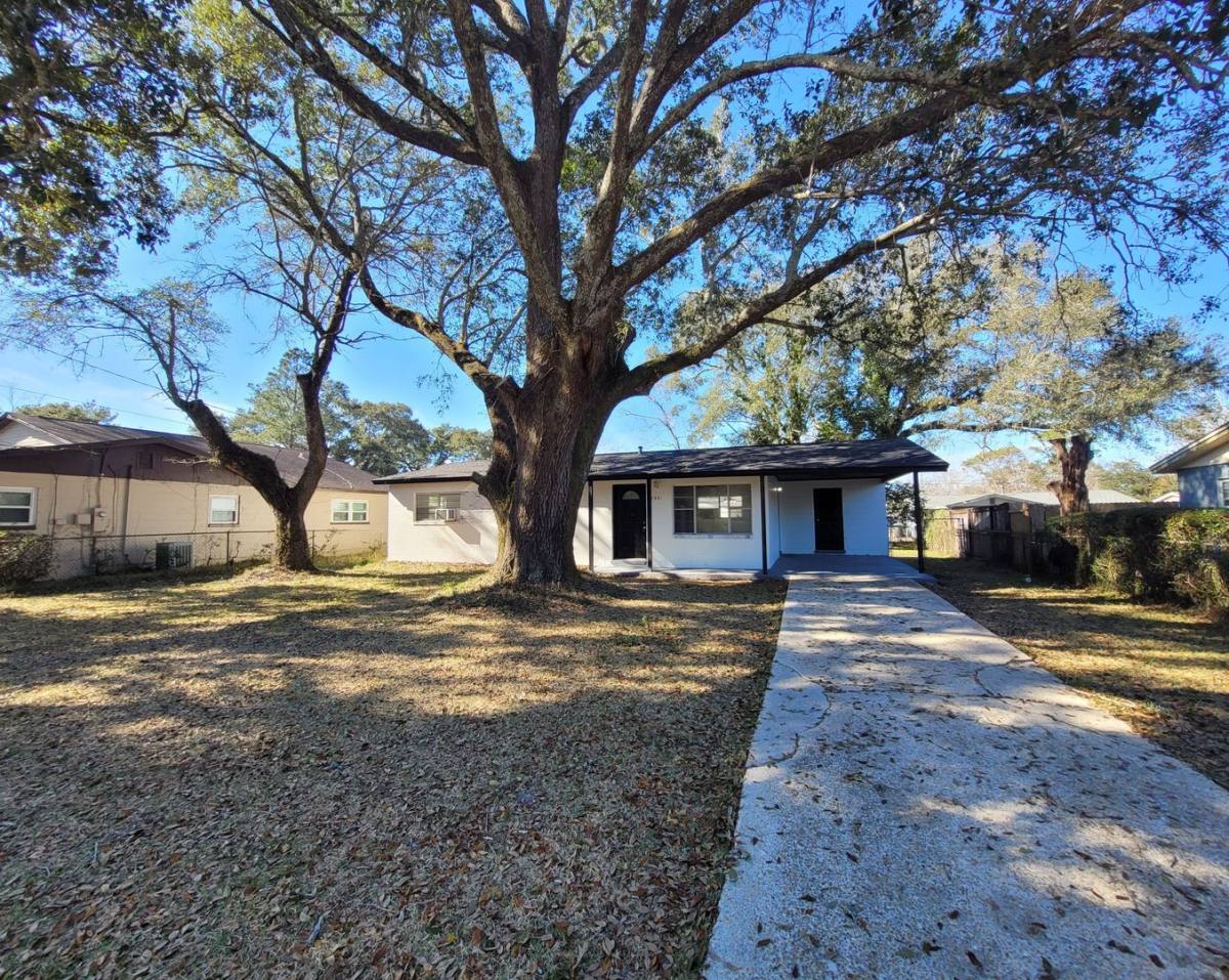 House for rent at 7831 Untreiner Ave, Pensacola, FL 32534