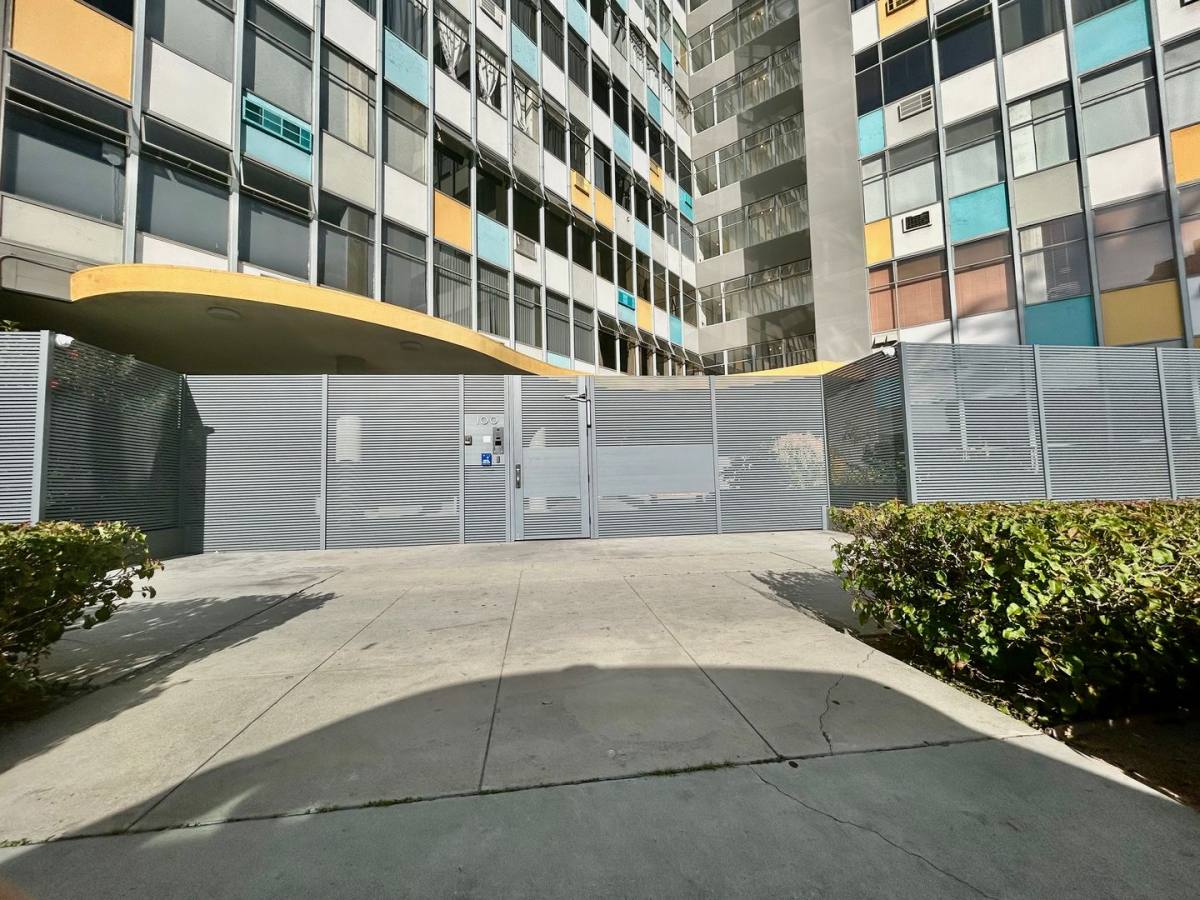 House for rent at 100 Atlantic Ave, Long Beach, CA 90802