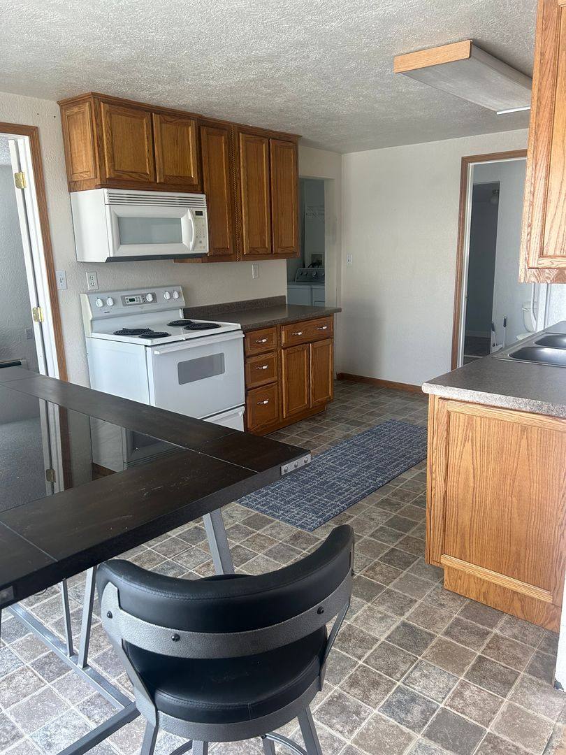 Apartment for rent at 701 Howard Ave, Billings, MT 59101