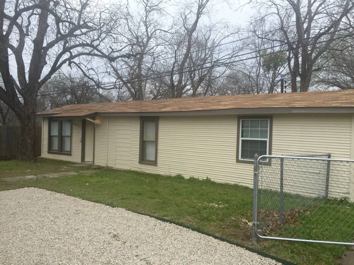 House for rent at 2937 Wilkinson Ave, Fort Worth, TX 76103