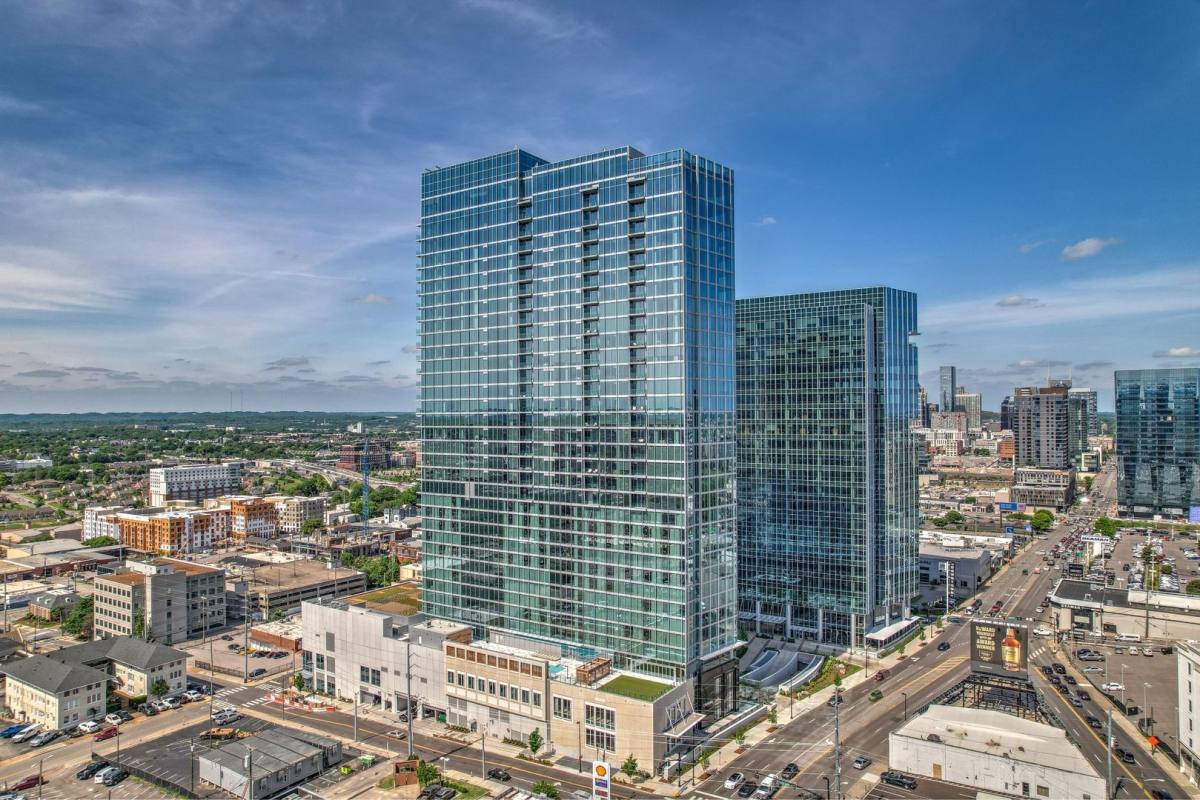 1616 W End, Nashville, TN 37203