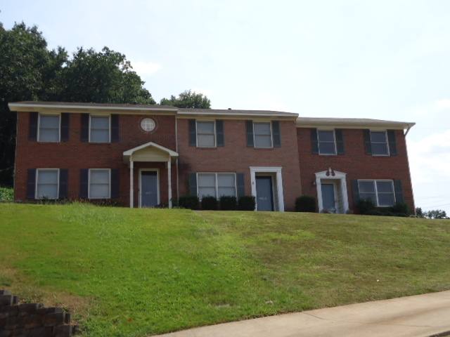 Townhouse for rent at 4809 Cheshire Circle, Birmingham, AL 35235