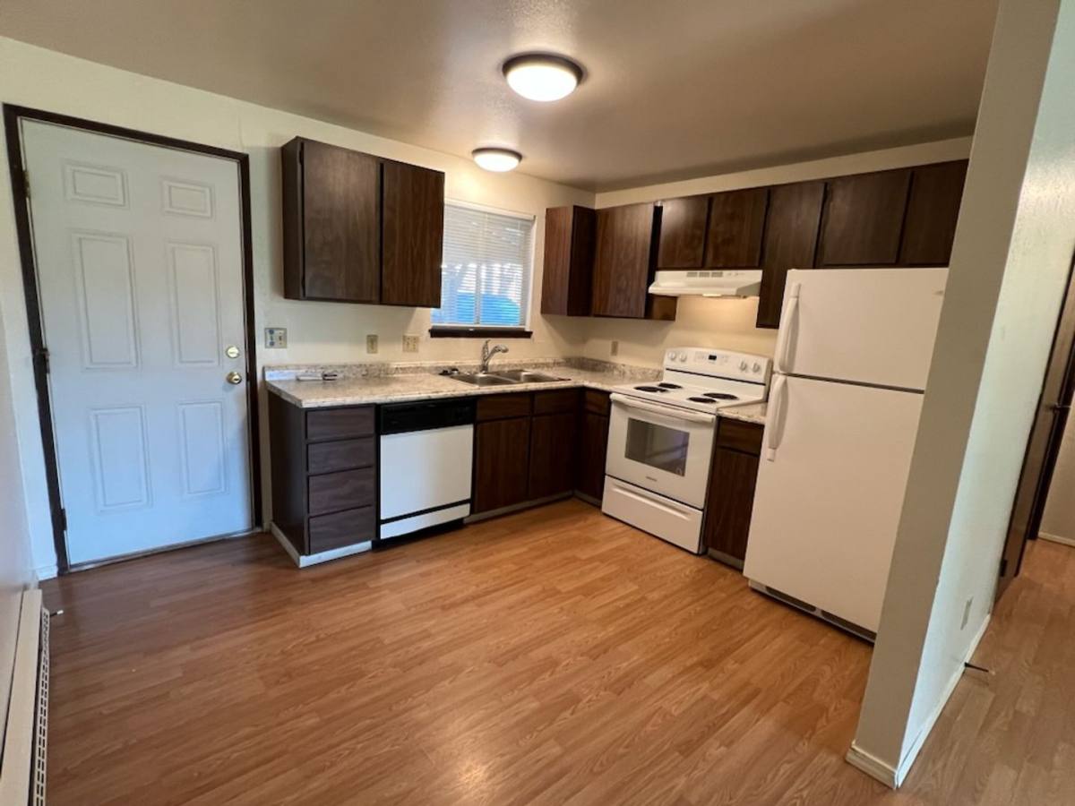 Apartment for rent at 400-A&B, 420-A&B, 460-A&B, East Wenatchee, WA 98802
