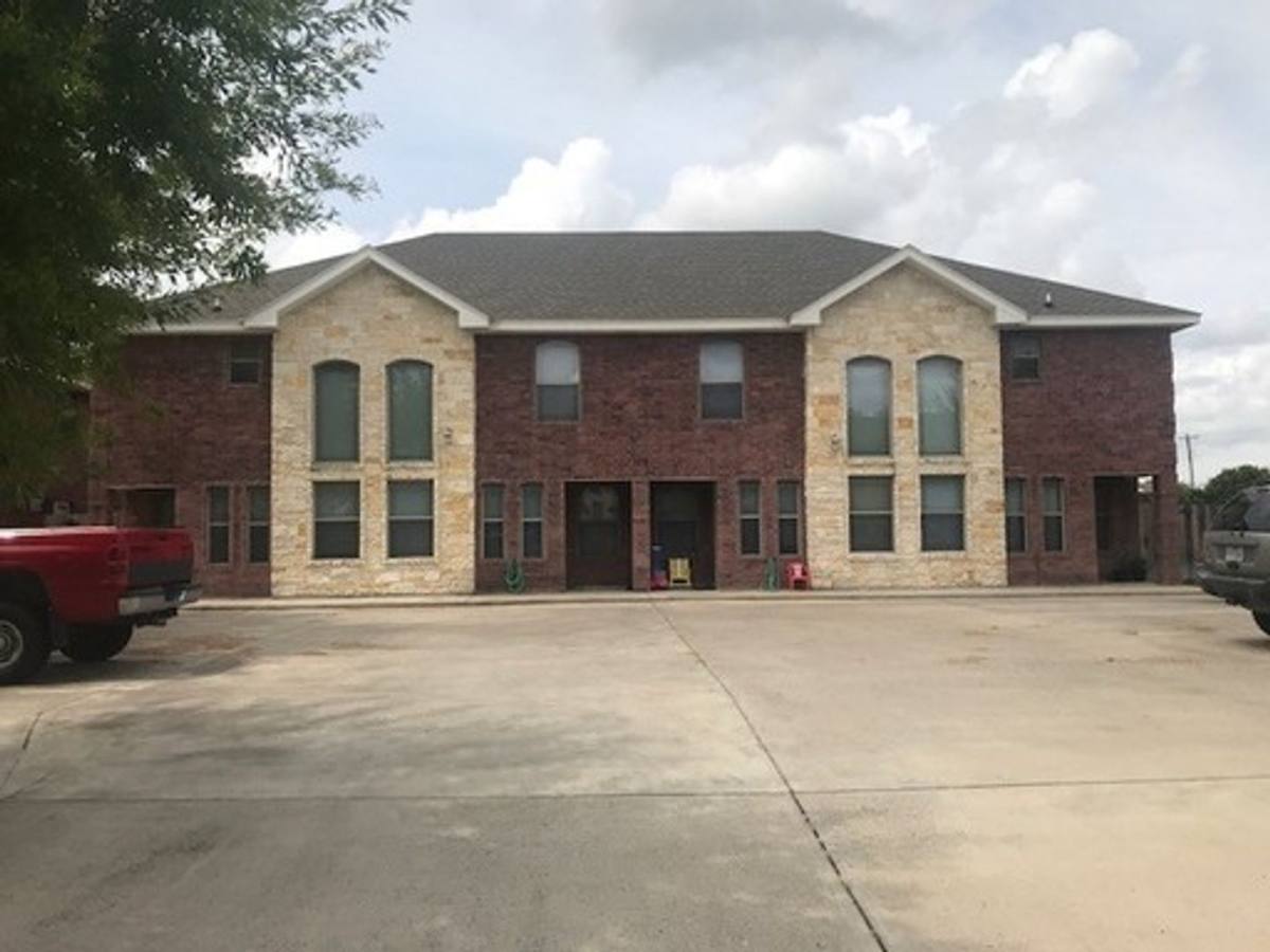 Apartment for rent at 102 S 48th Lane, McAllen, TX 78501