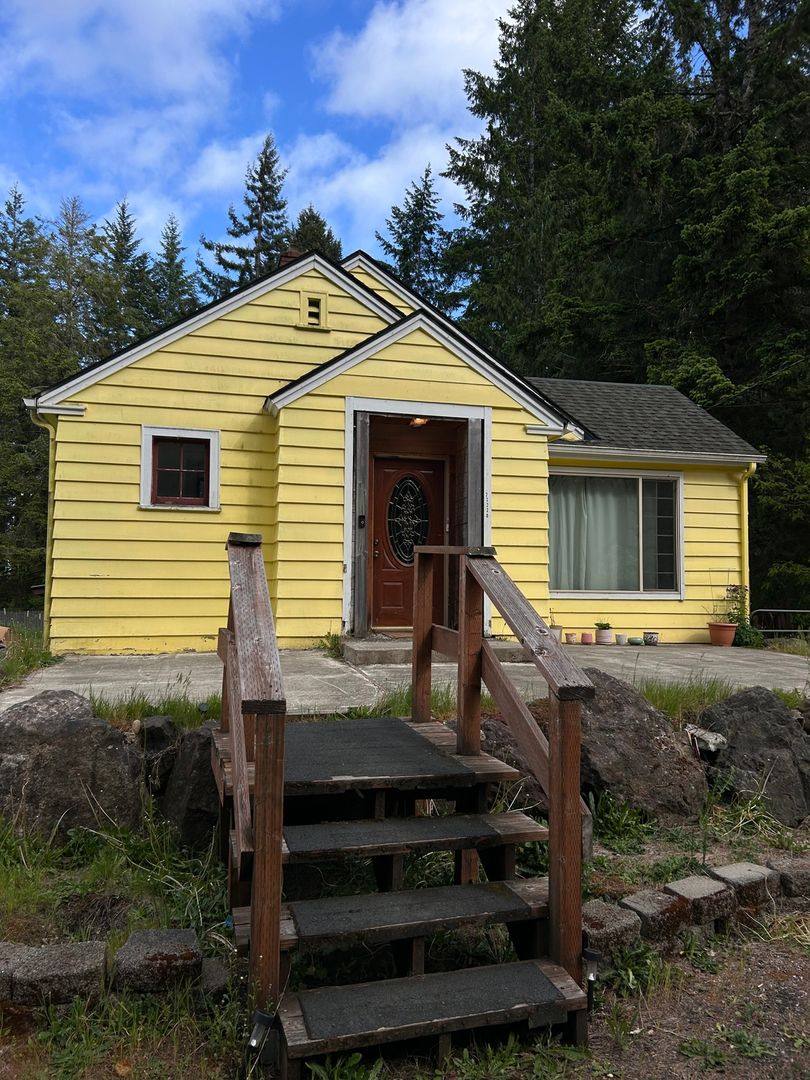House for rent at 22220 N US-Highway 101, Shelton, WA 98584