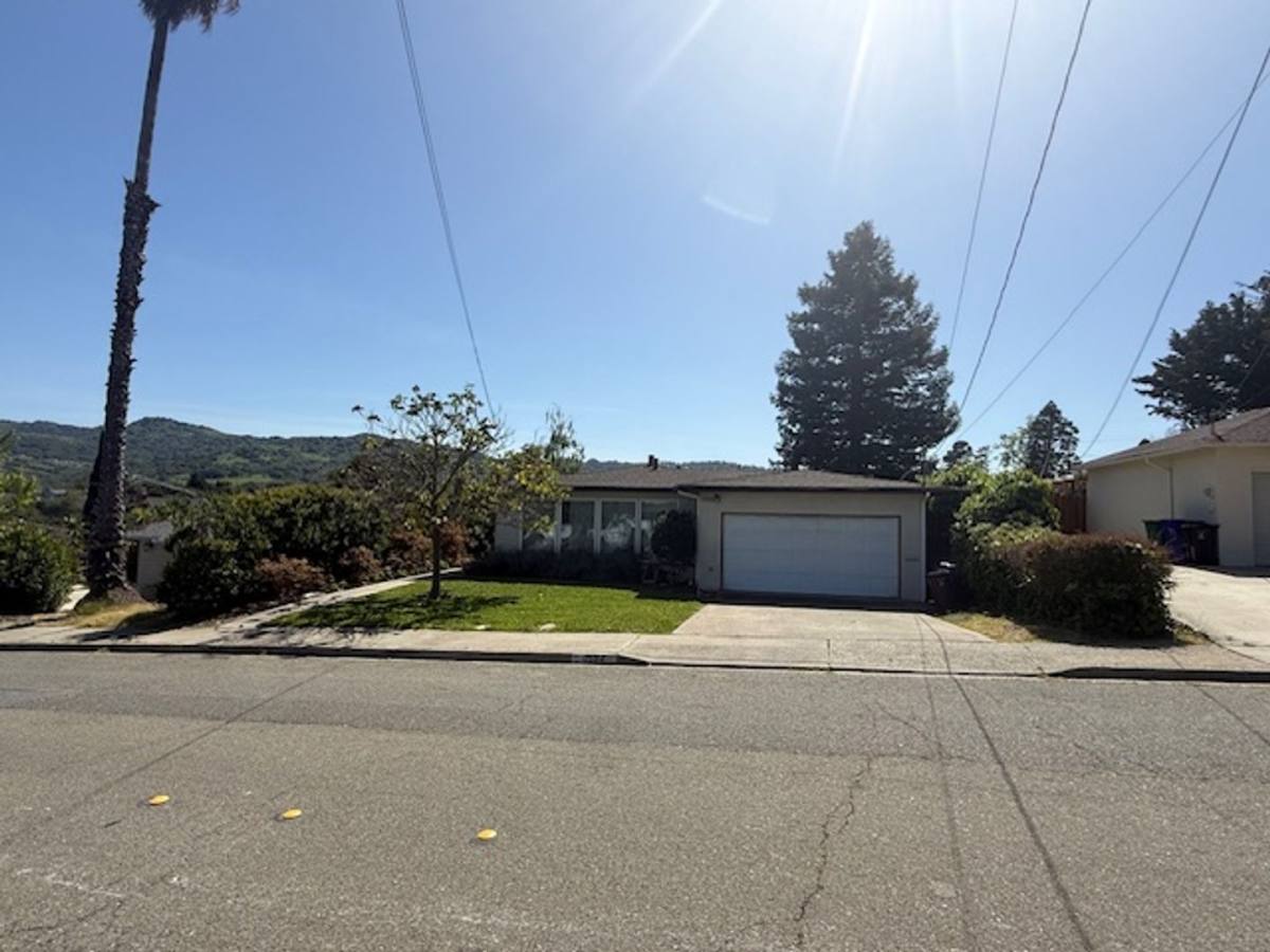 House for rent at 4584 Santa Rita Rd, El Sobrante, CA 94803