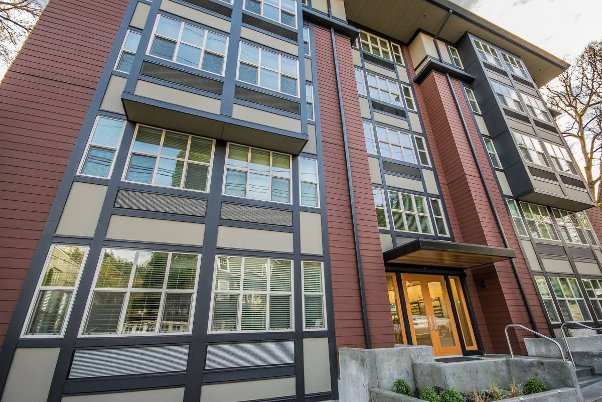 Apartment for rent at 3916 S Corbett Ave, Portland, OR 97239
