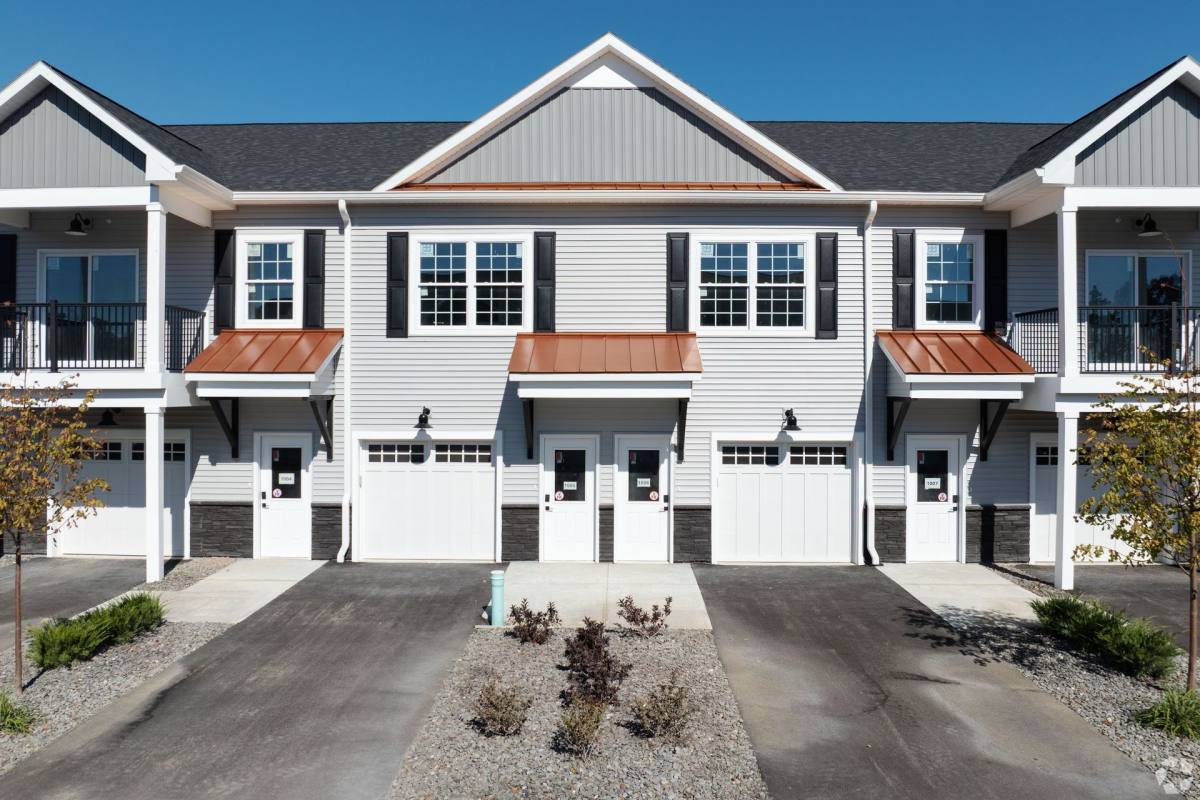 Apartment for rent at 2 Towpath Rd, Clifton Park, NY 12065