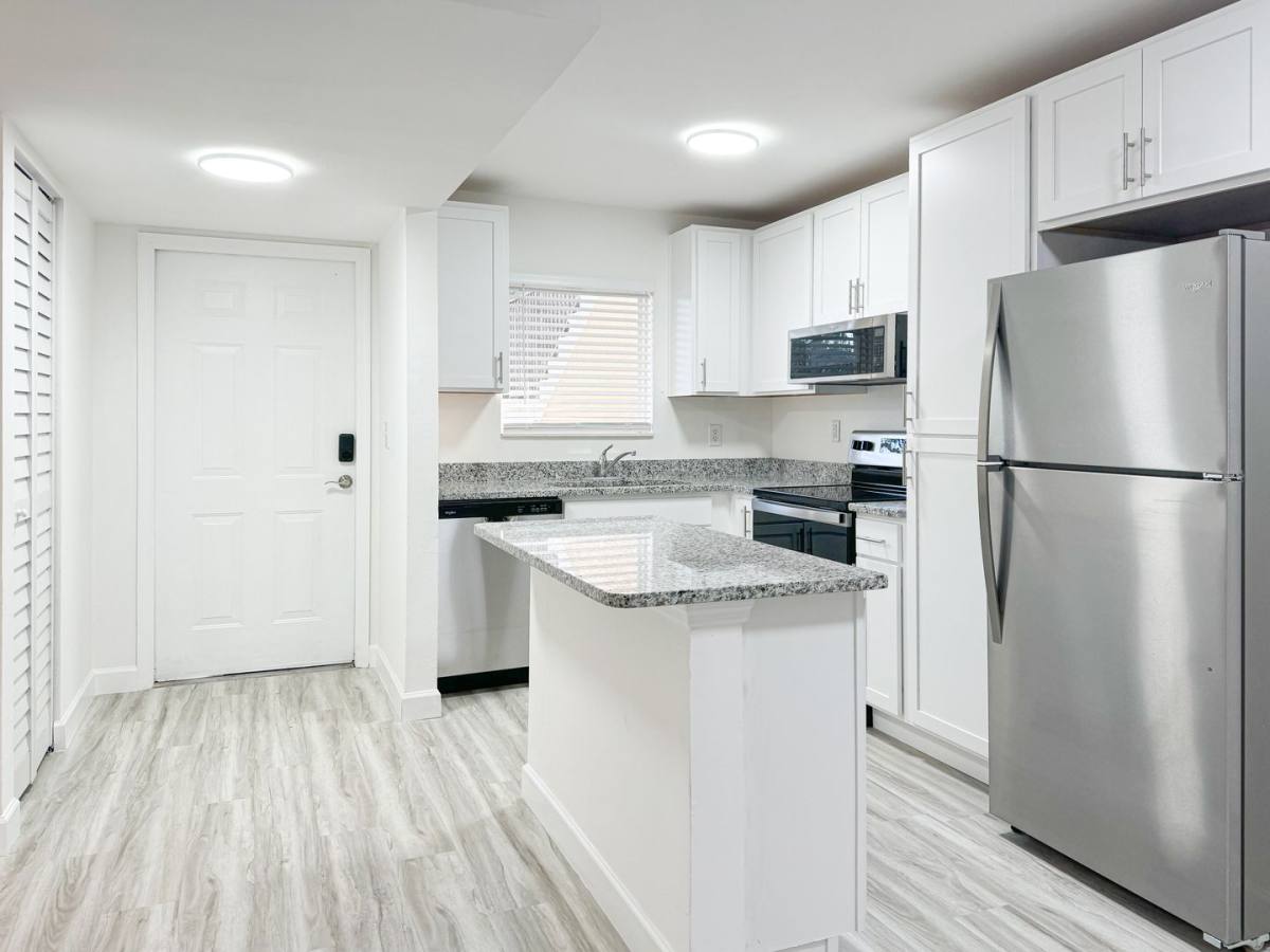 Apartment for rent at 11961 Palm Bay Court, Bonita Springs, FL 34135
