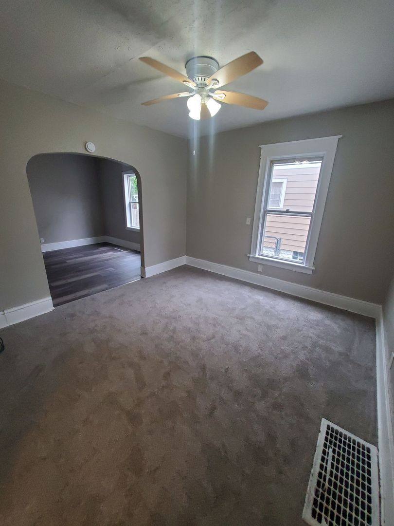 Apartment for rent at 509-509A Park View Dr, Racine, WI 53404