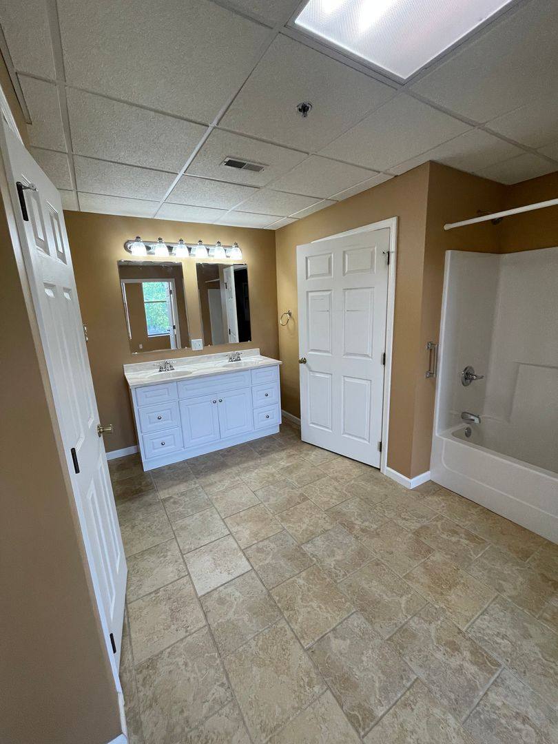 Apartment for rent at 207 W Pike St, Clarksburg, WV 26301
