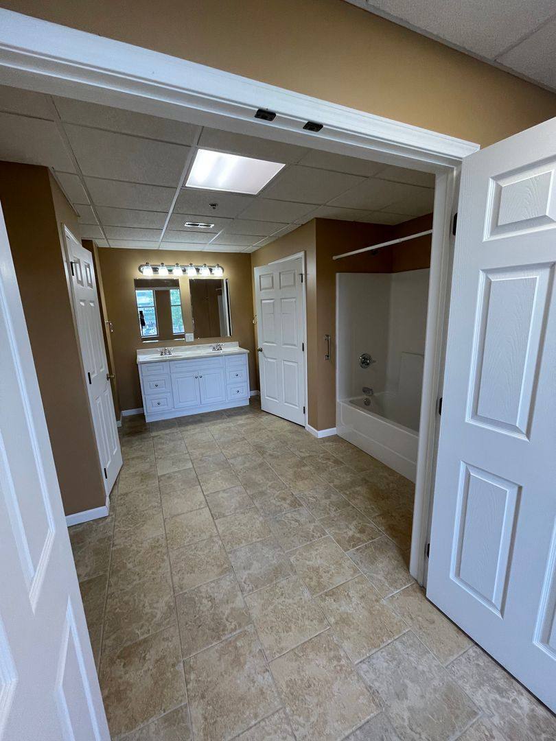 Apartment for rent at 207 W Pike St, Clarksburg, WV 26301