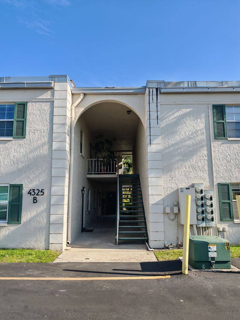 Condo for rent at 4325 Aegean Dr, Tampa, FL 33611