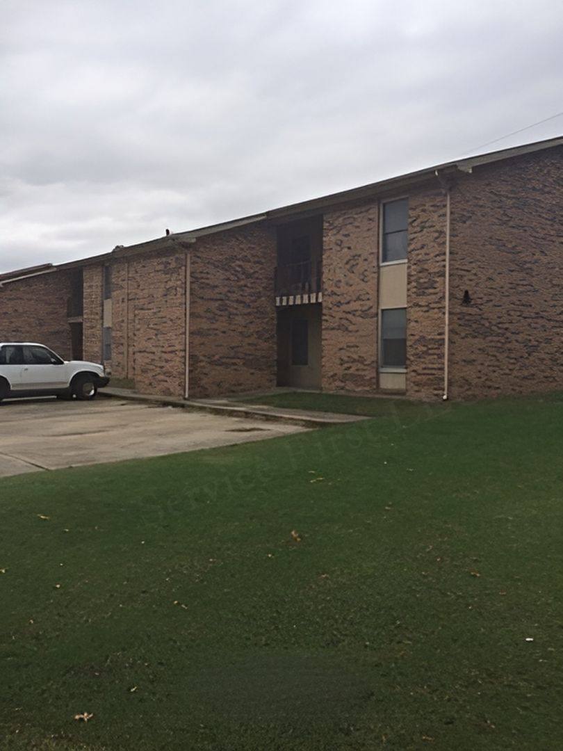 Apartment for rent at 15974 Co Rd, Dexter, MO 63841